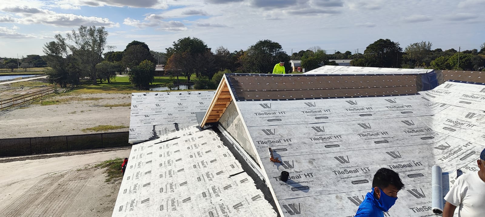 Eddy Pérez Residence 9